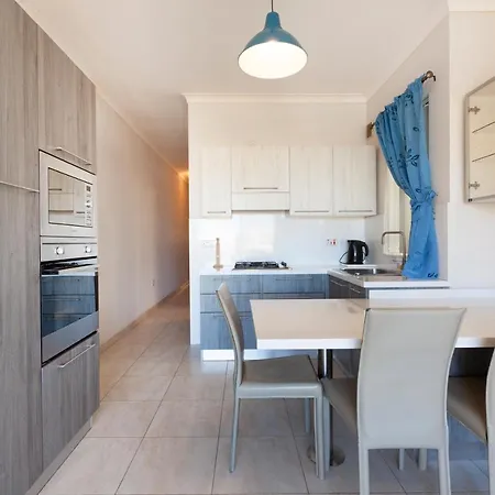 Tc3a - Charming And Homely 2 Bedroom Appartamento